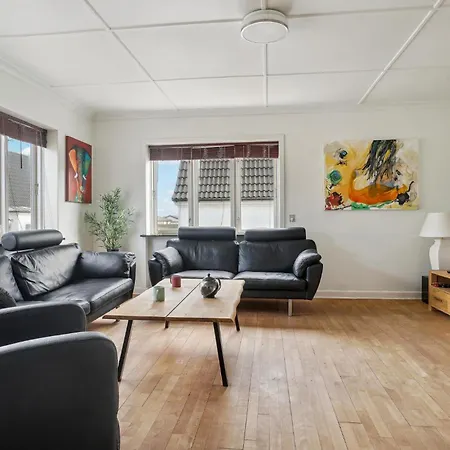 Lovely In With Kitchen