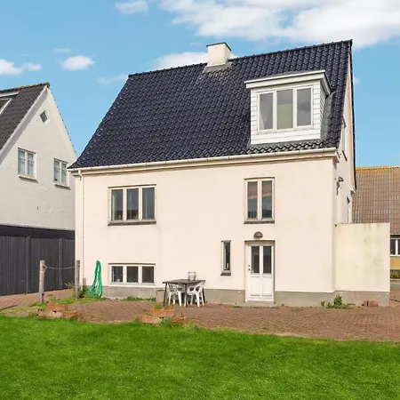 Сasa de vacaciones Lovely In With Kitchen