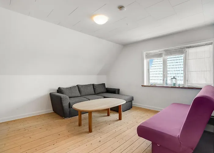 Lovely In With Kitchen 別荘