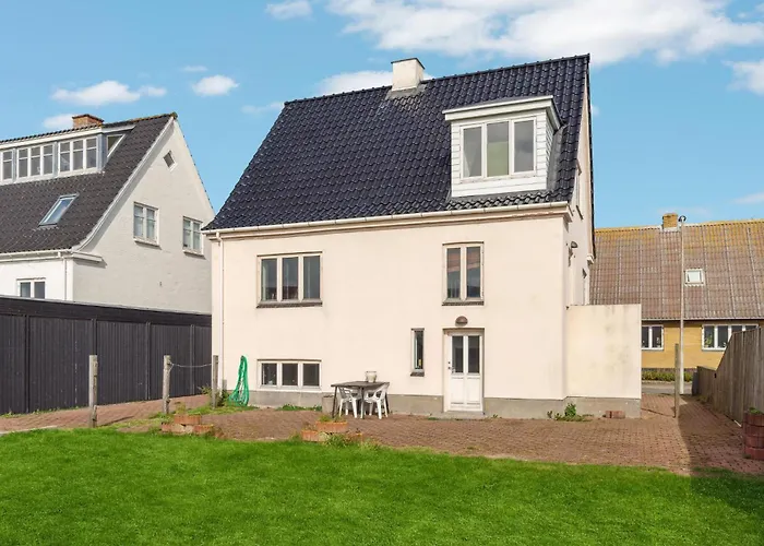 Сasa de vacaciones Lovely In With Kitchen